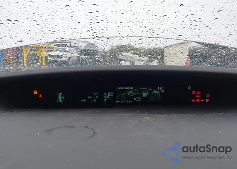 2015 Toyota Prius Two z USA, uszkodzony, nr VIN JTDKN3DU8F0398706